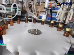 Línea de producción de llenado de líquidos de dosis pequeñas con descifrador de botellas, máquina de tapado y máquina de etiquetado